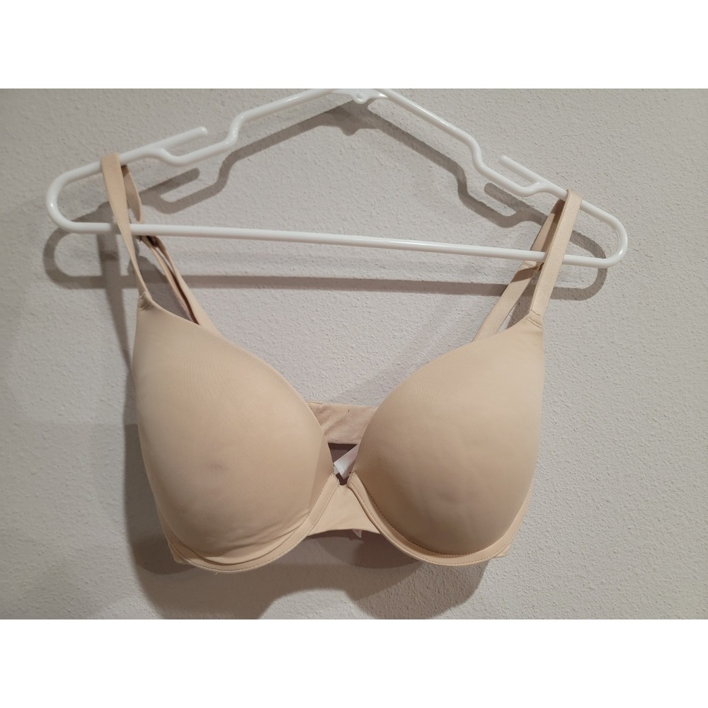 Victoria's Secret PINK Wear Everywhere Push Up Bra 32DD Wired Beige /Nude‎